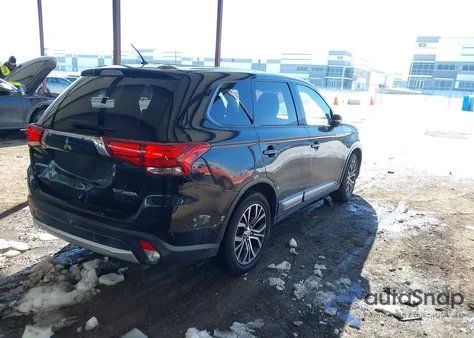 2016 Mitsubishi Outlander Se z USA, uszkodzony, nr VIN JA4AD3A36GZ016013